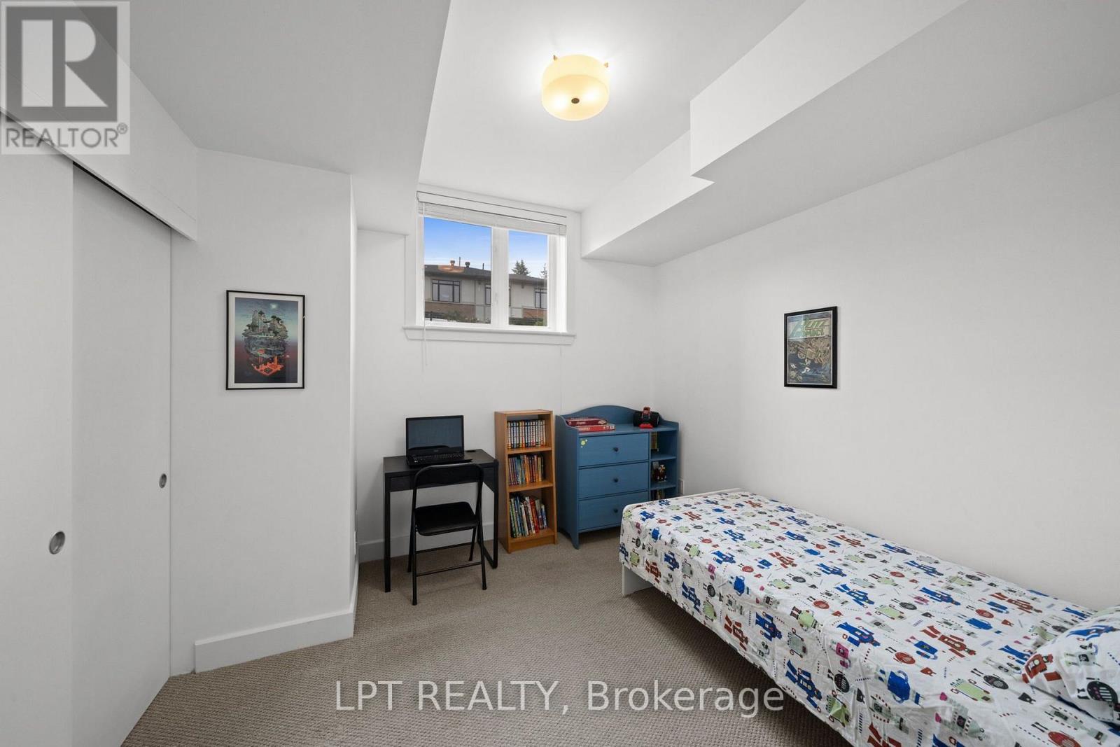 21 Bergeron Private, Ottawa, ON