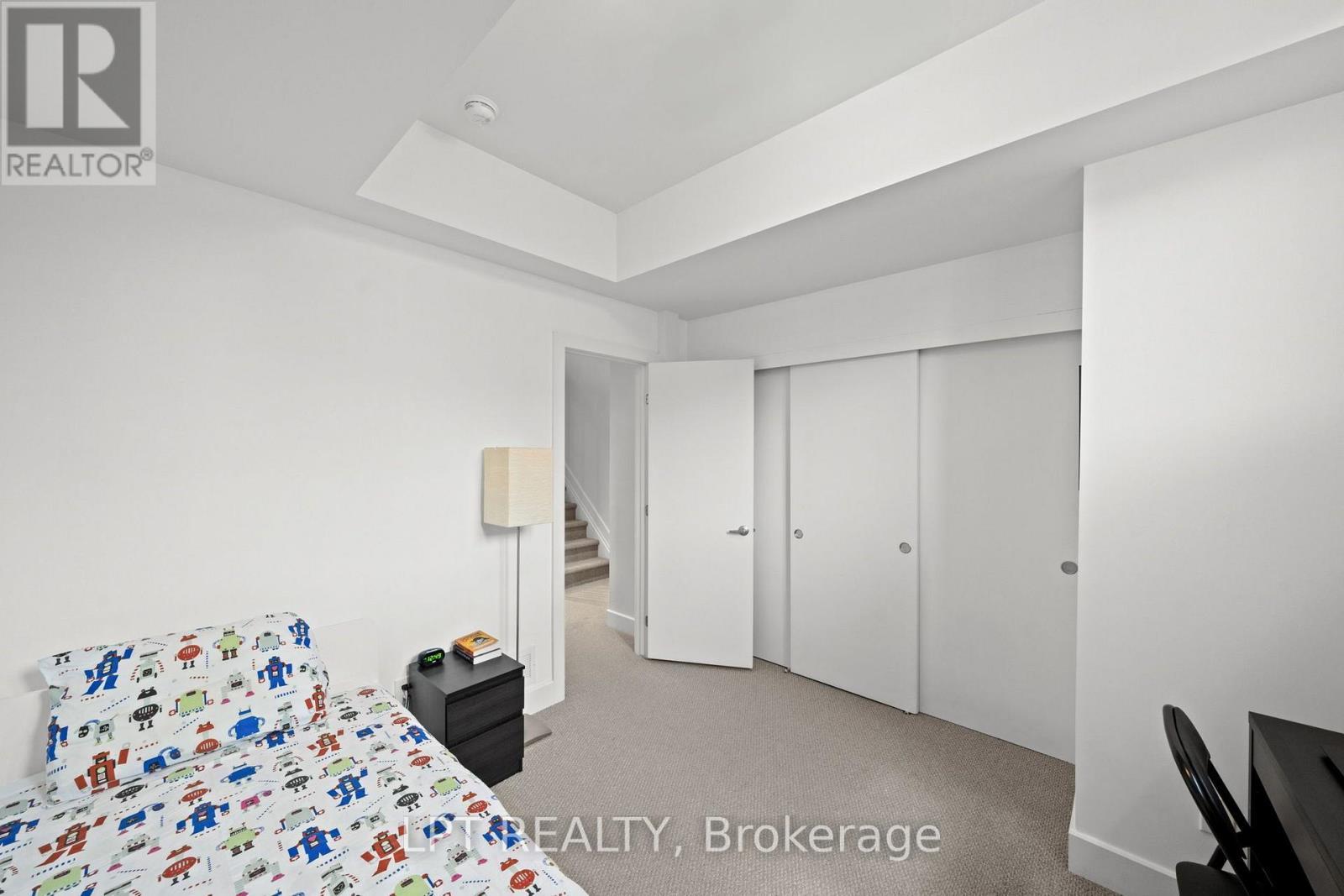21 Bergeron Private, Ottawa, ON