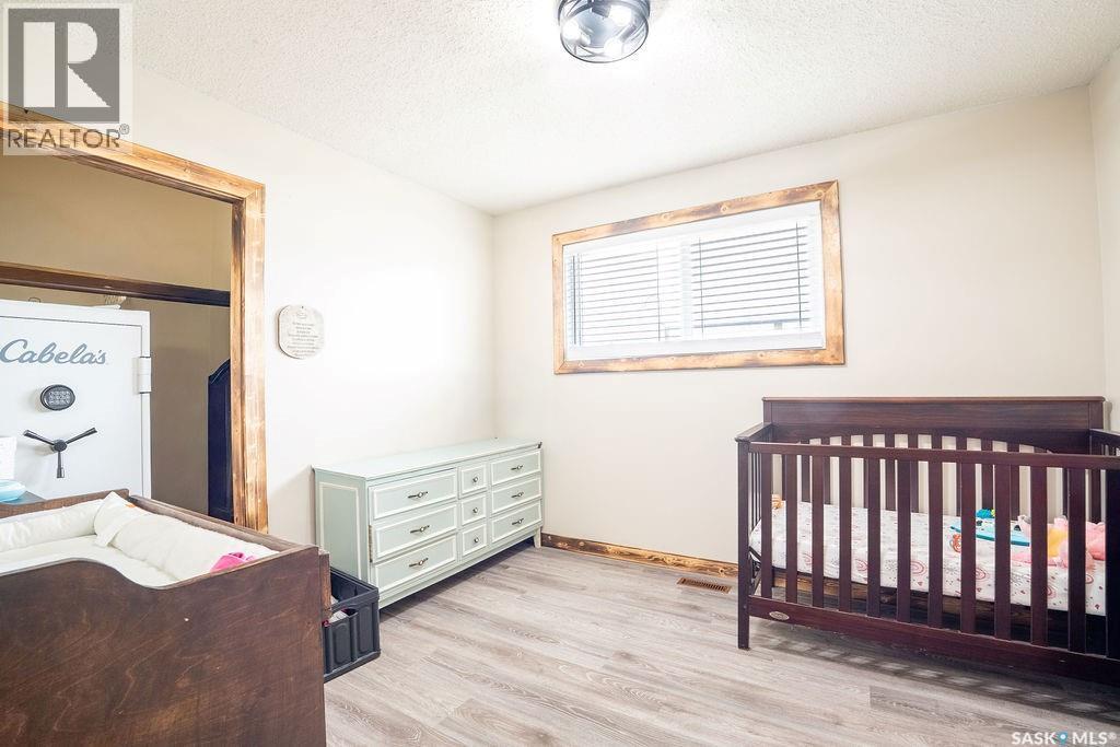 701 1St Street, Hanley, SK