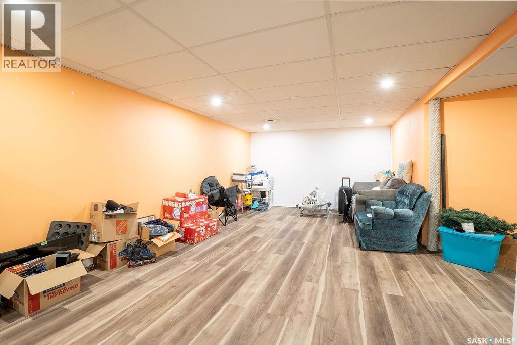 701 1St Street, Hanley, SK