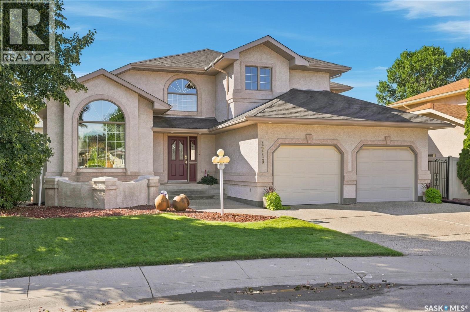 1719 Clive Bay E, Regina, SK