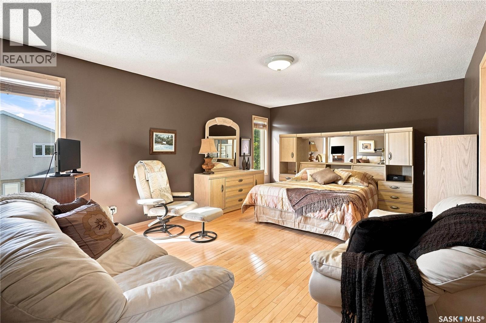 1719 Clive Bay E, Regina, SK