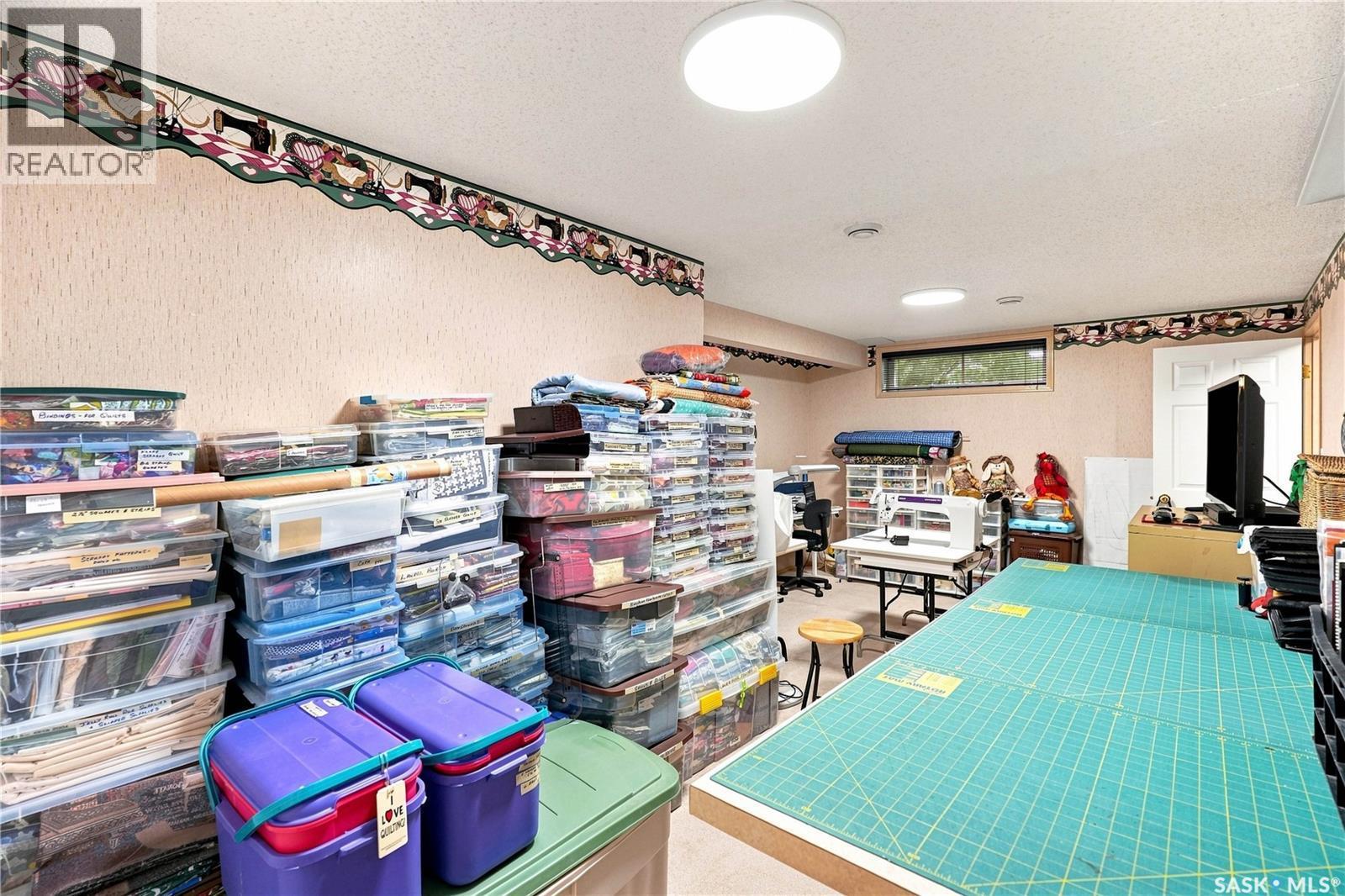 1719 Clive Bay E, Regina, SK