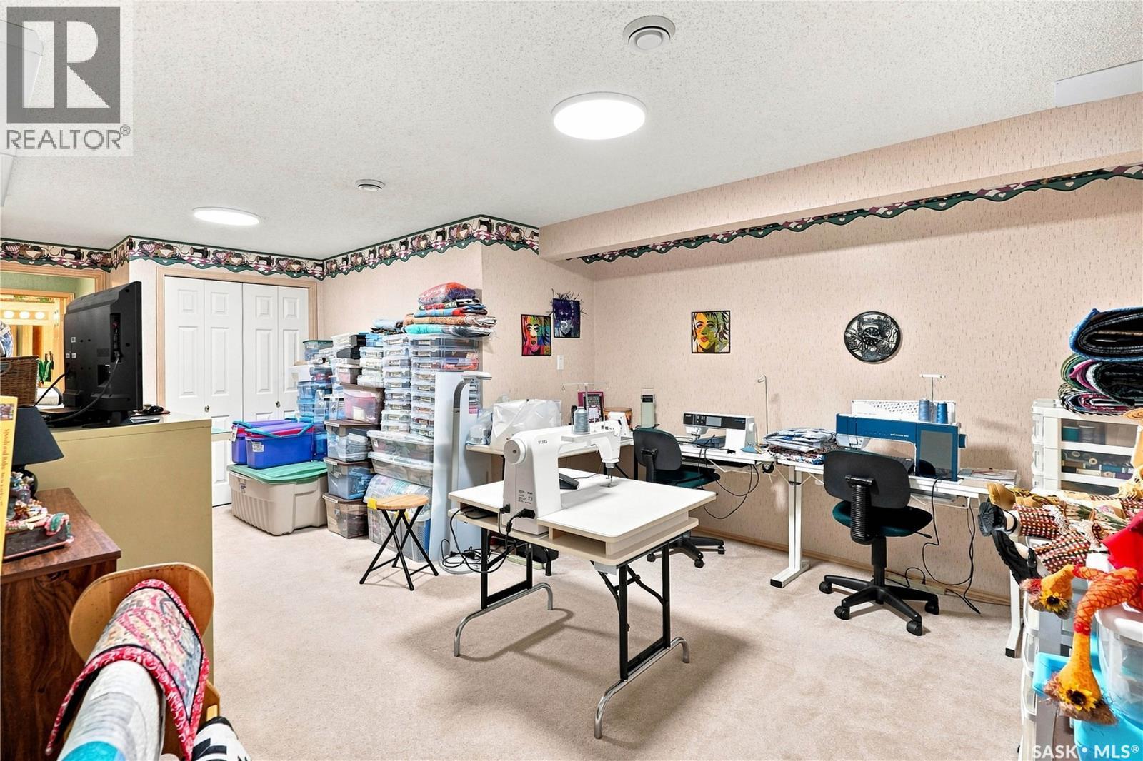 1719 Clive Bay E, Regina, SK