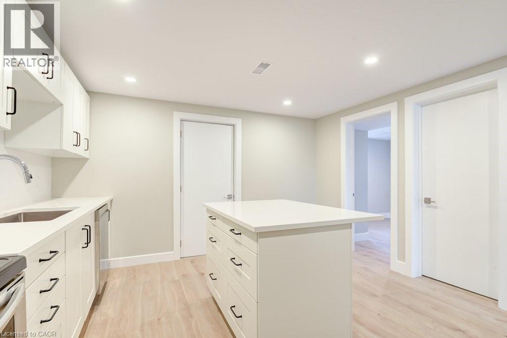 155 Doon Road Unit# Upper, Kitchener, ON