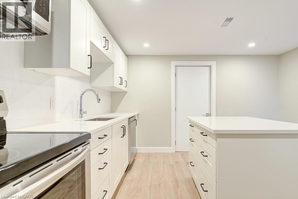 155 Doon Road Unit# Upper, Kitchener, ON