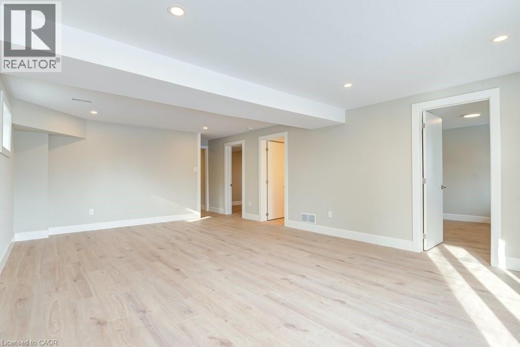 155 Doon Road Unit# Upper, Kitchener, ON