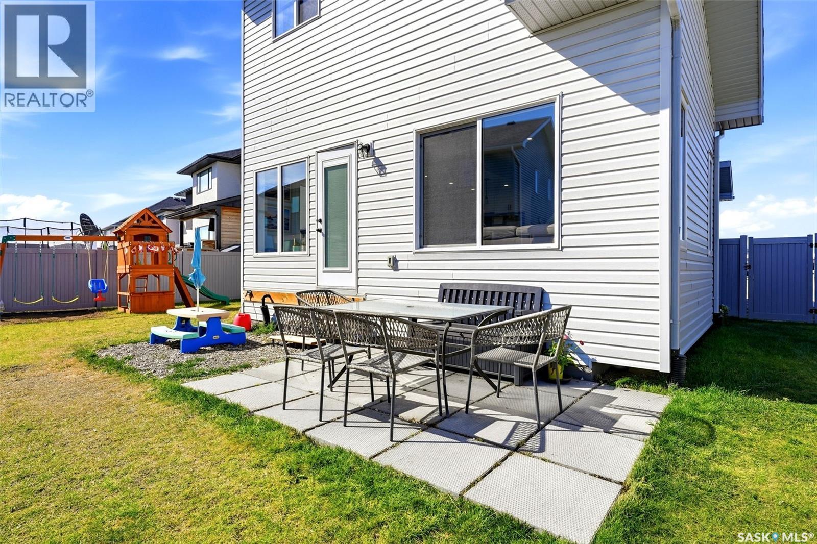 34 Mackenzie Crescent, Pilot Butte, SK