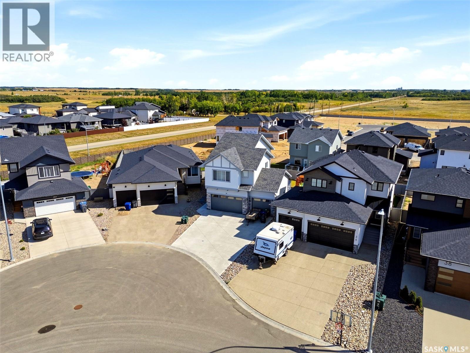 34 Mackenzie Crescent, Pilot Butte, SK