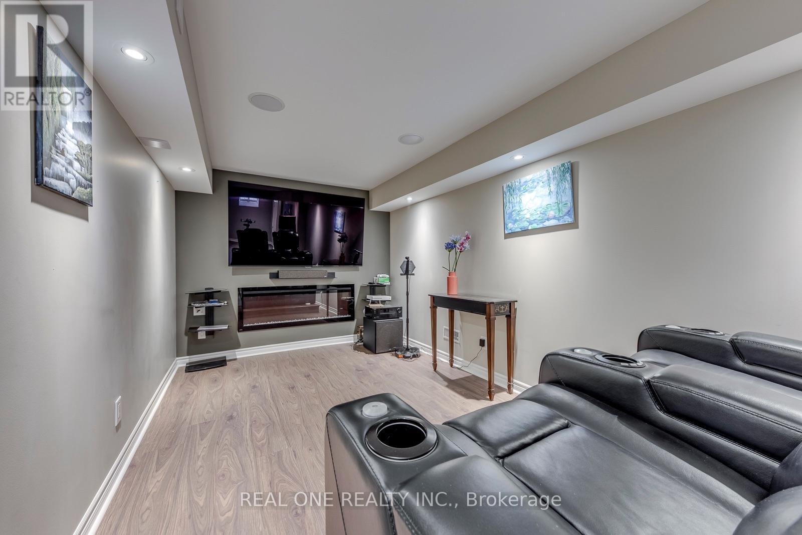 4201 Prudham Avenue, Burlington, ON