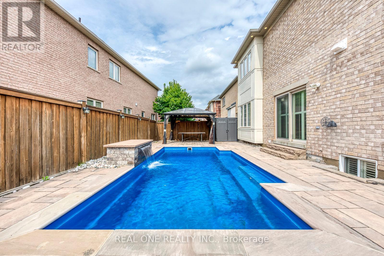 4201 Prudham Avenue, Burlington, ON