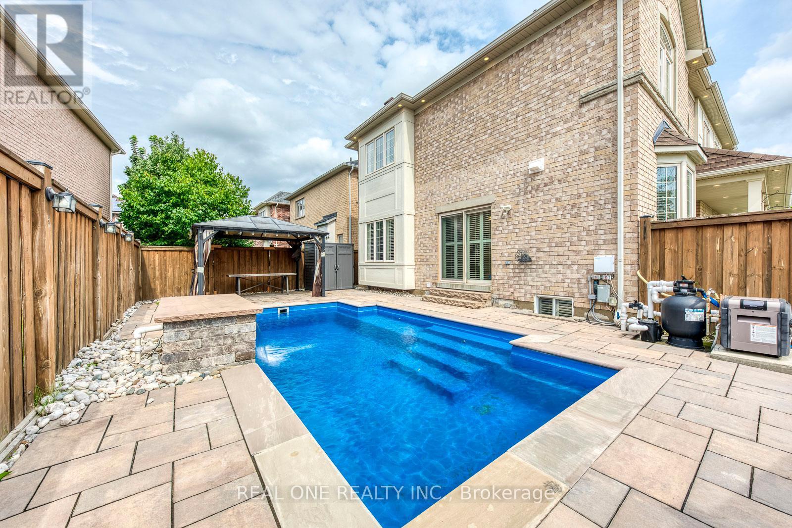 4201 Prudham Avenue, Burlington, ON