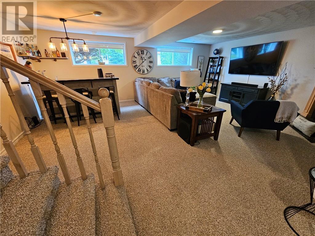 94 Renee Crescent, Garson, ON