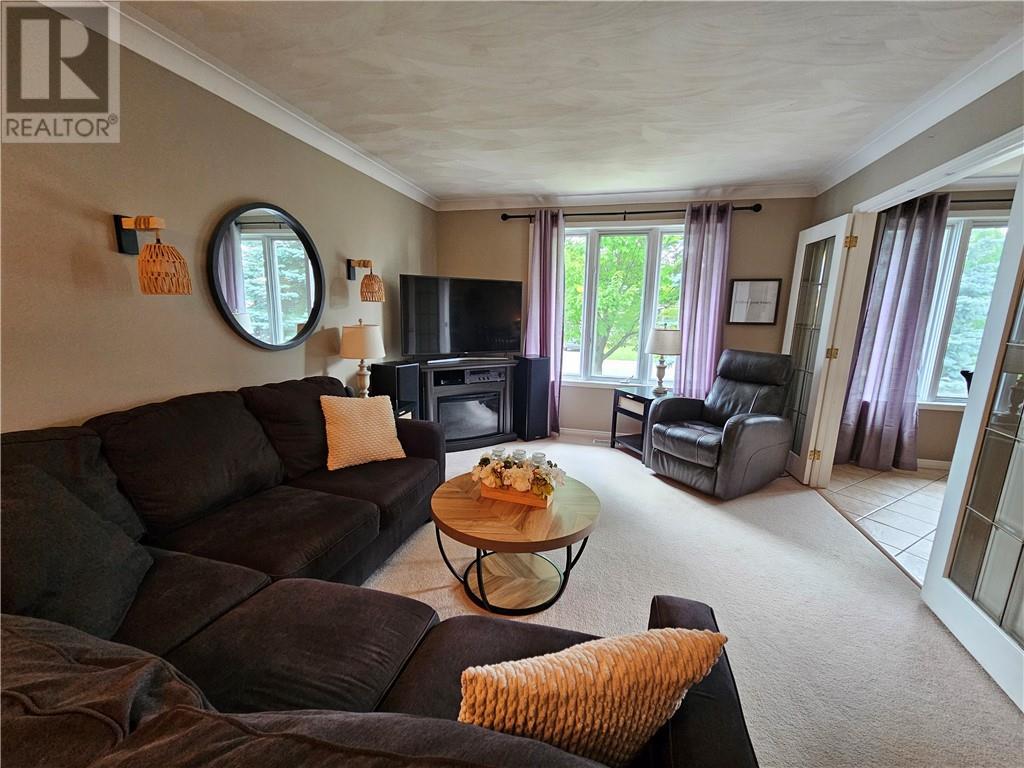 94 Renee Crescent, Garson, ON