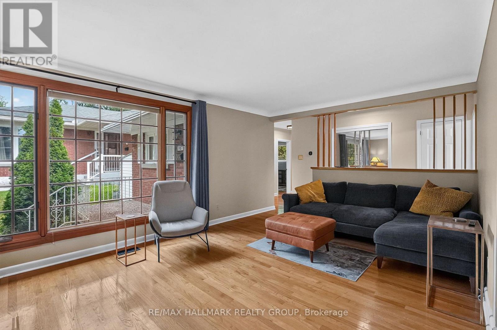 987 Neville Street, Ottawa, ON