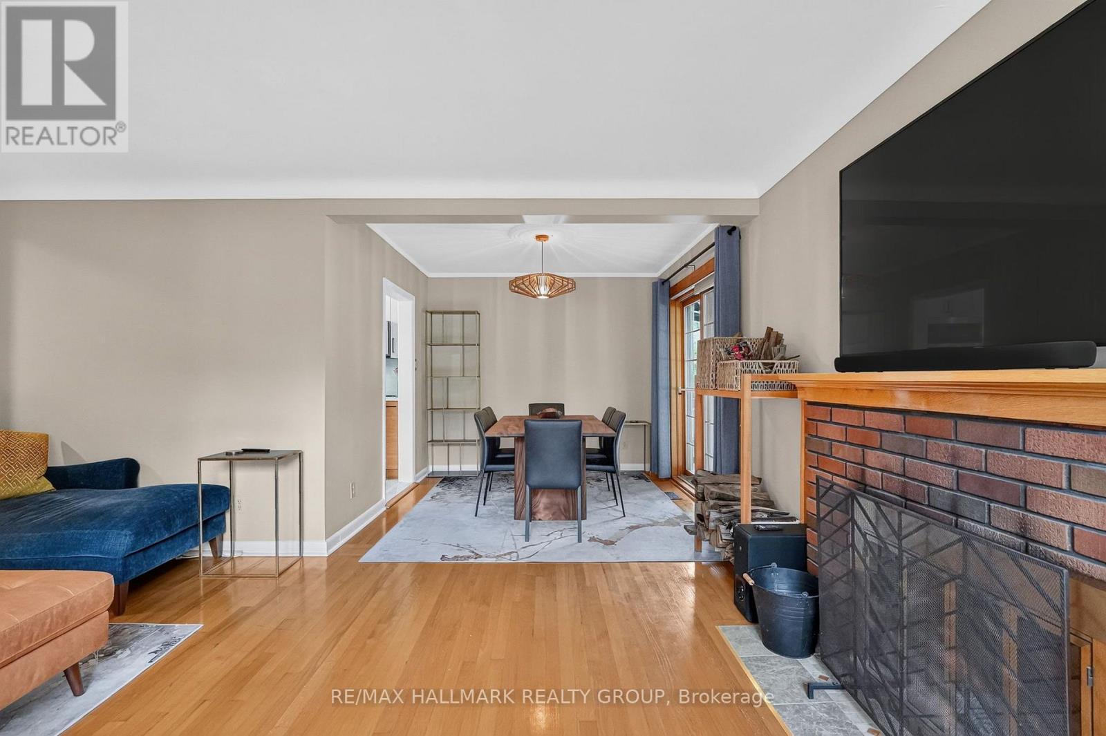987 Neville Street, Ottawa, ON