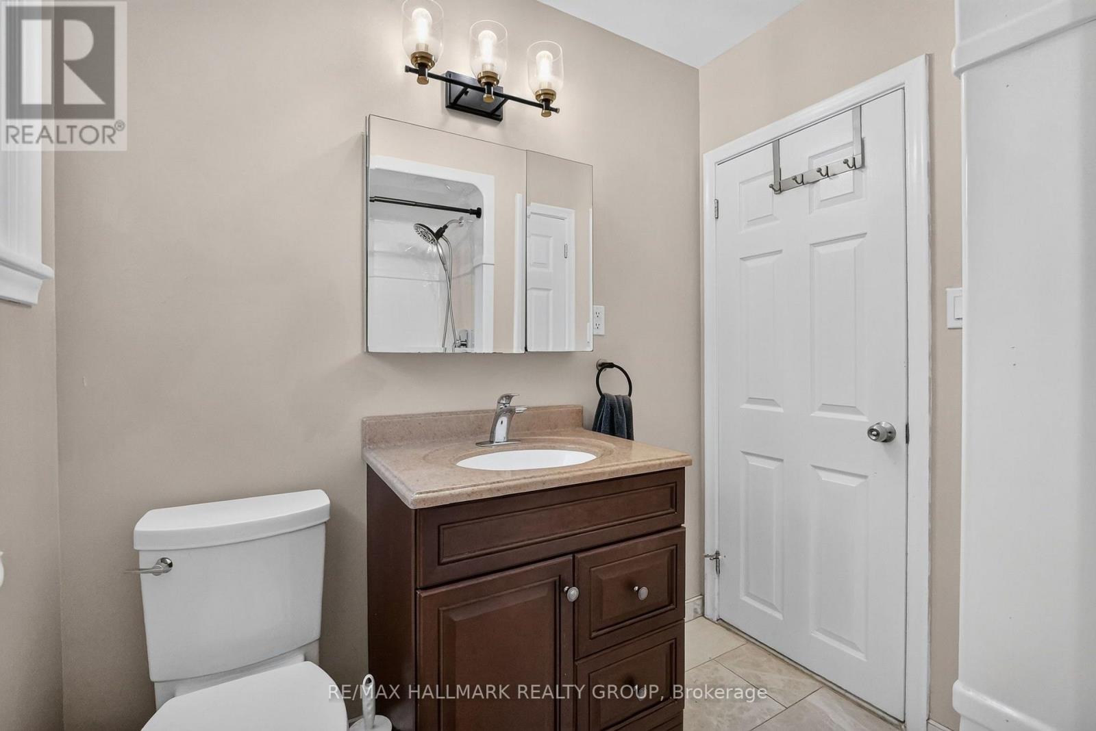 987 Neville Street, Ottawa, ON