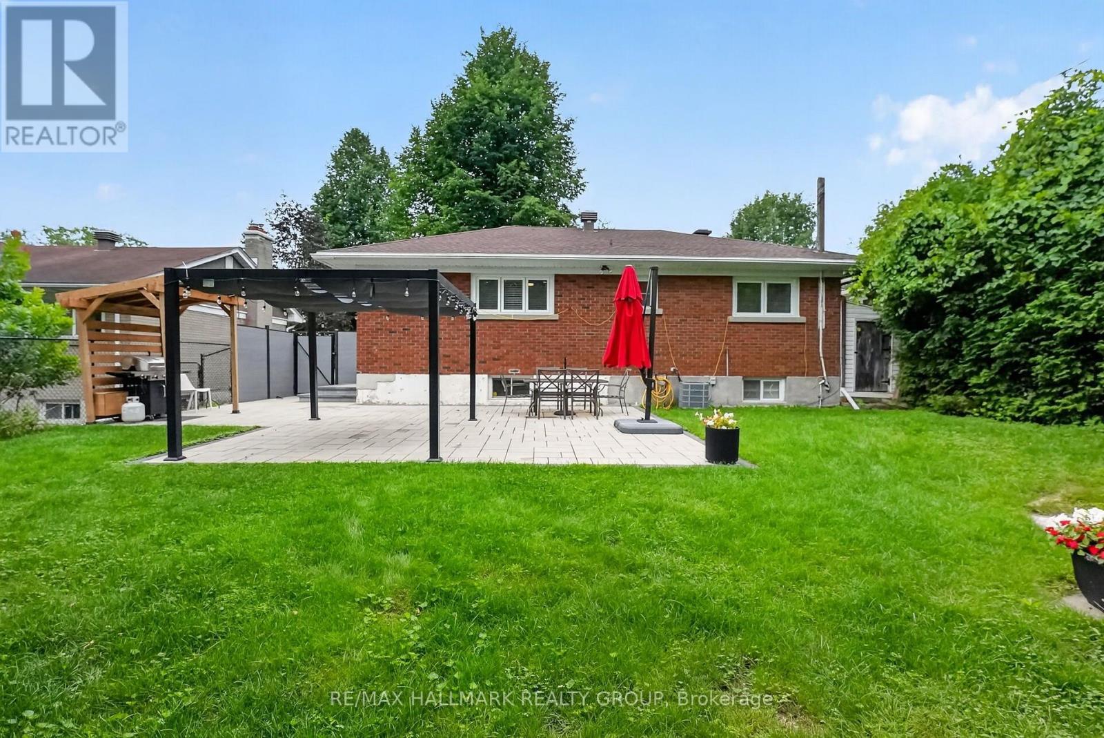 987 Neville Street, Ottawa, ON