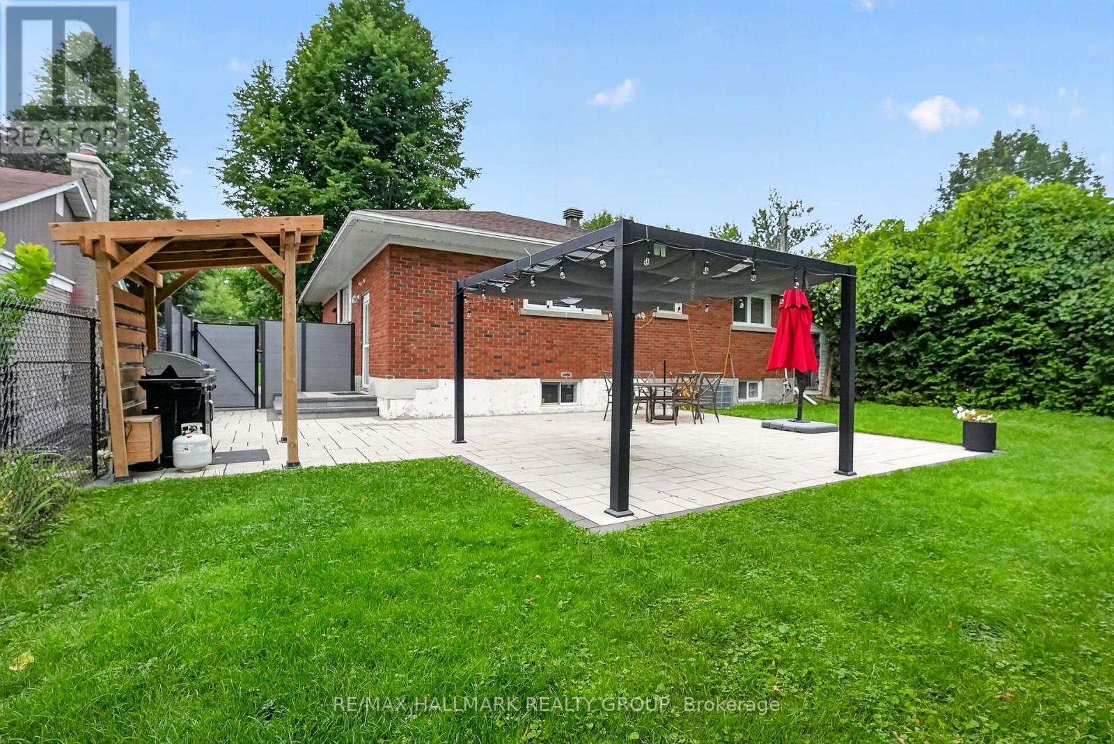 987 Neville Street, Ottawa, ON