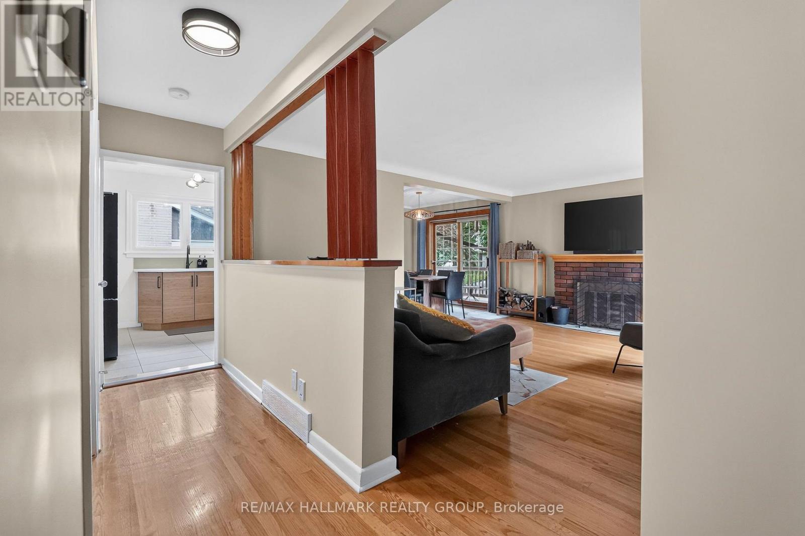 987 Neville Street, Ottawa, ON