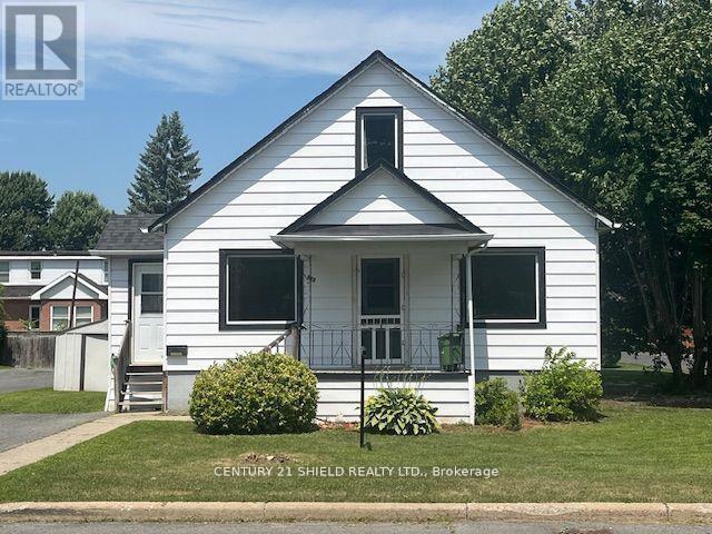 513 Fourth Street E, Cornwall, ON