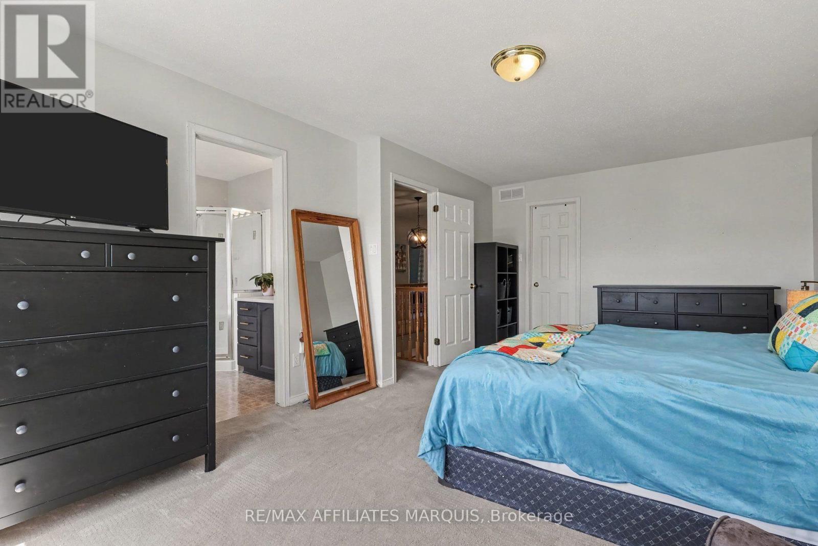 218 Annapolis Circle, Ottawa, ON