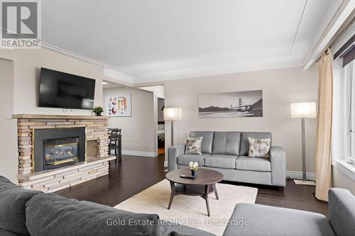 298 Barton Street, Hamilton, ON 
