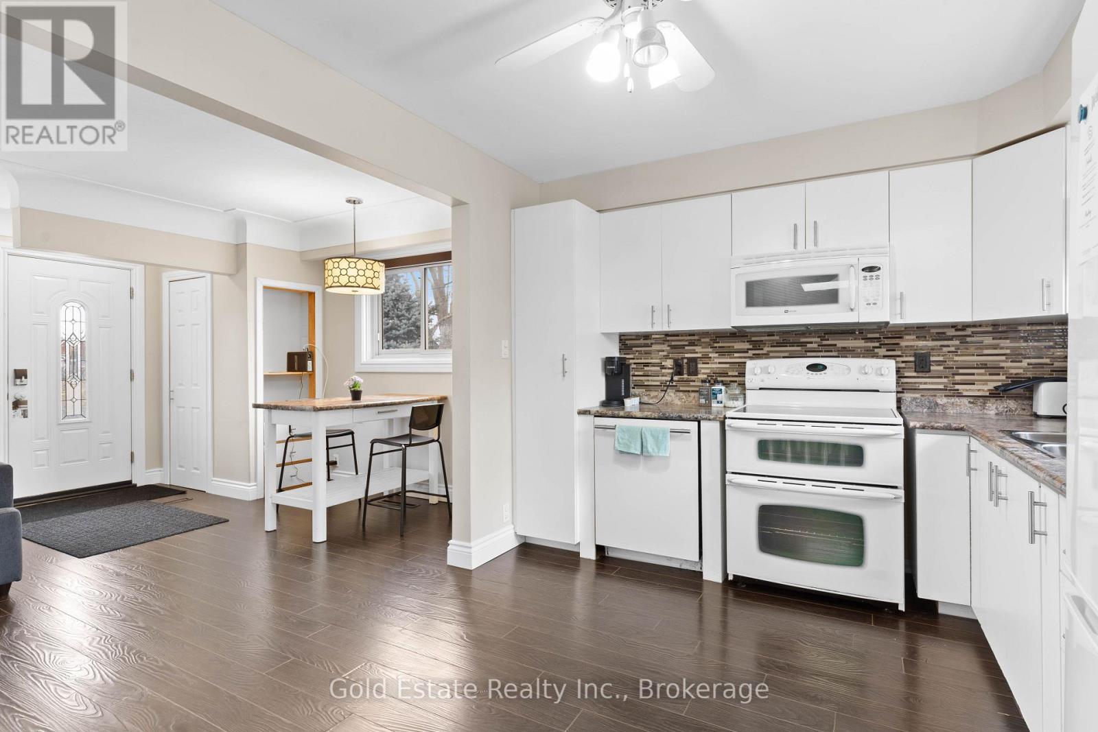 298 Barton Street, Hamilton, ON