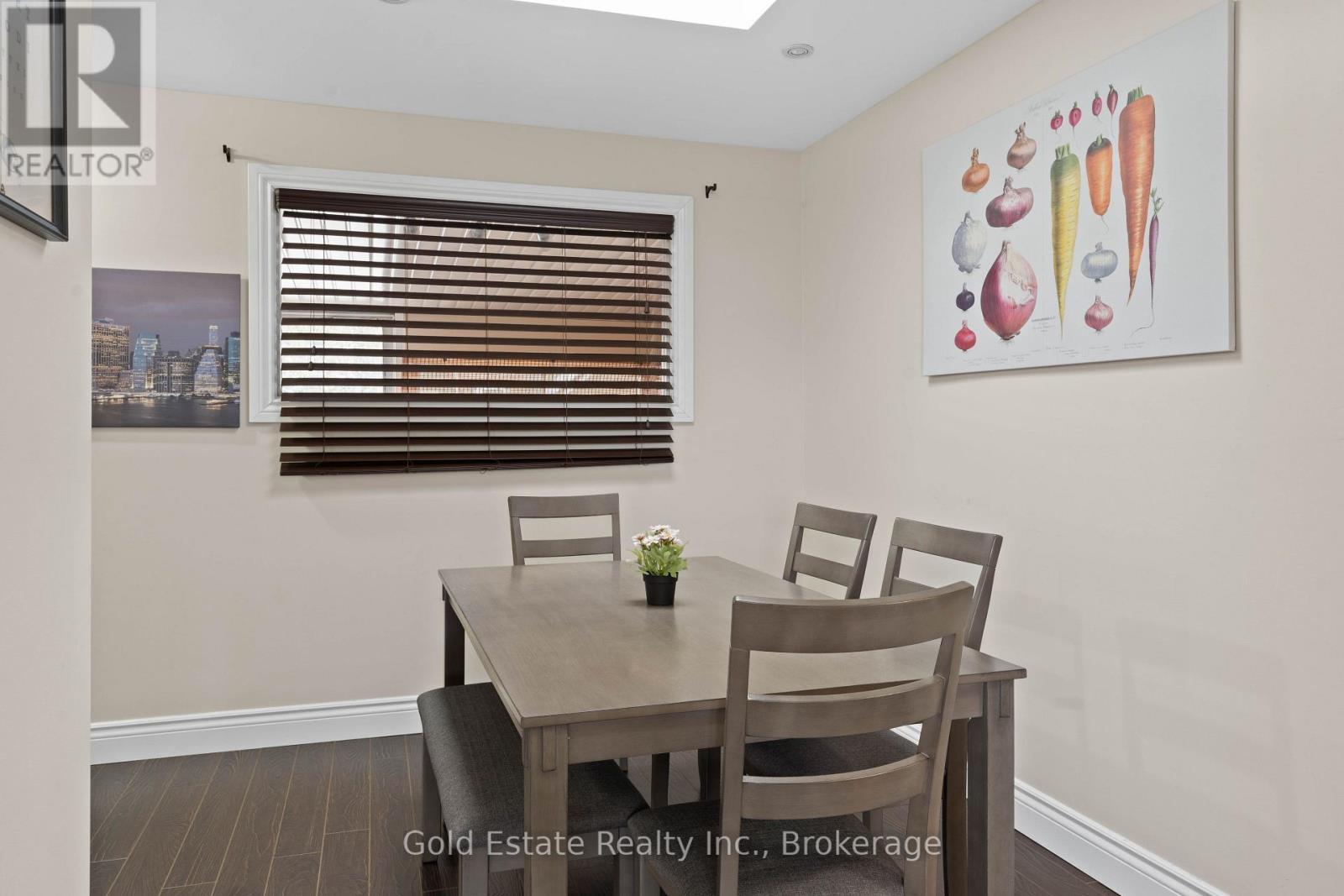 298 Barton Street, Hamilton, ON