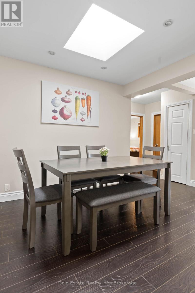298 Barton Street, Hamilton, ON