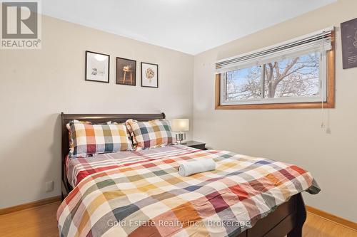 298 Barton Street, Hamilton, ON 