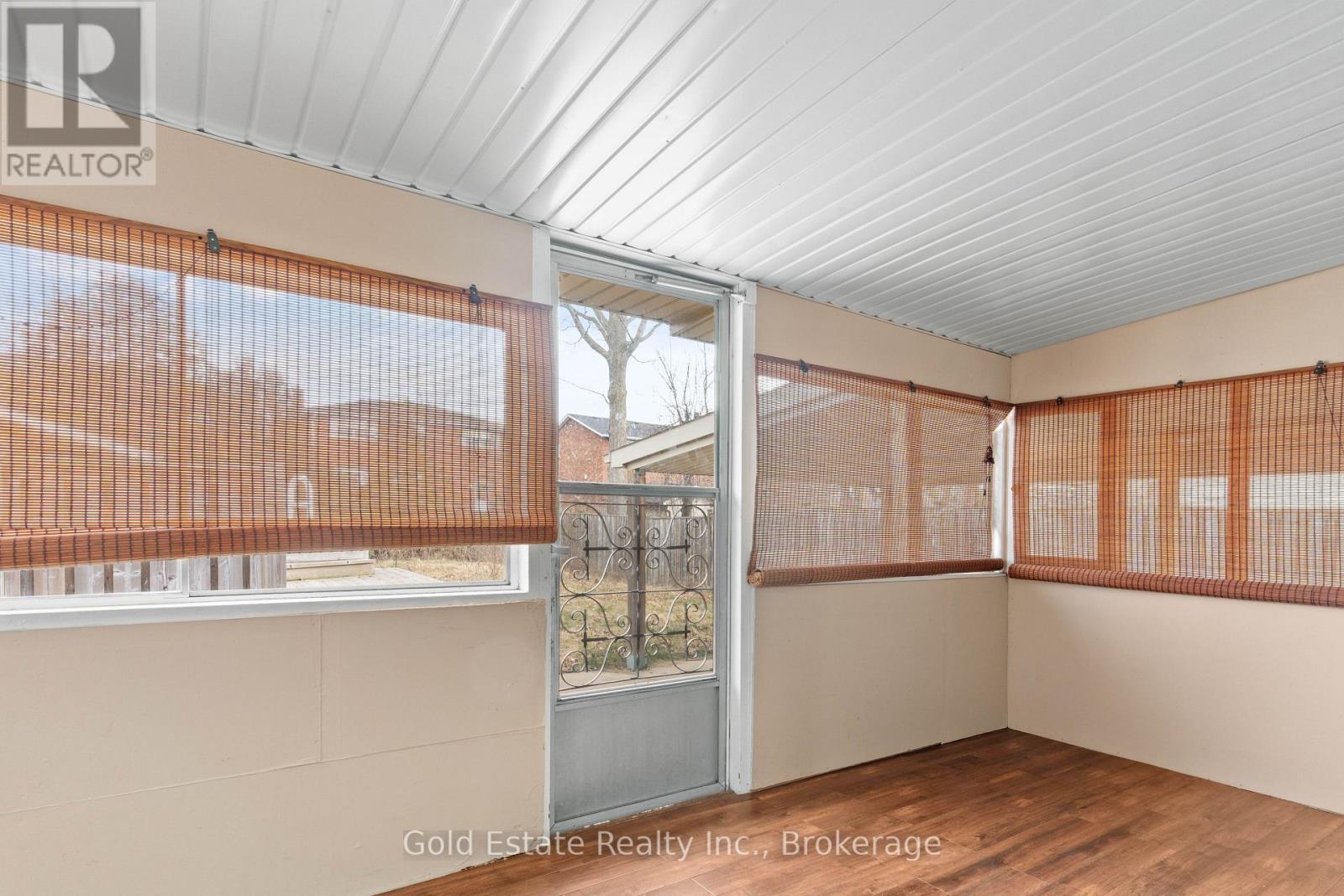 298 Barton Street, Hamilton, ON