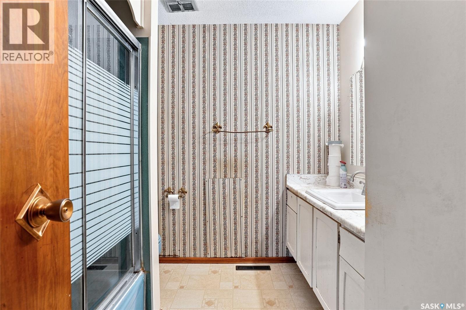 630 Acadia Drive, Saskatoon, SK