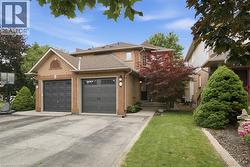 137 CHUDLEIGH Street Waterdown, ON L8B 0J4