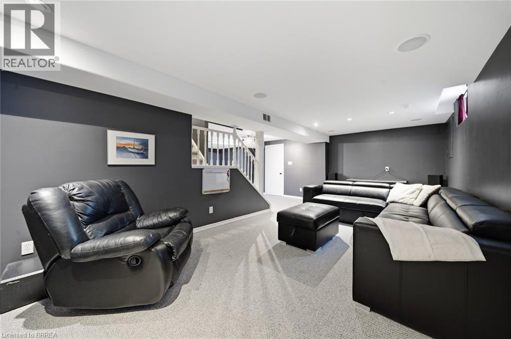 92 National Drive, Hamilton, ON