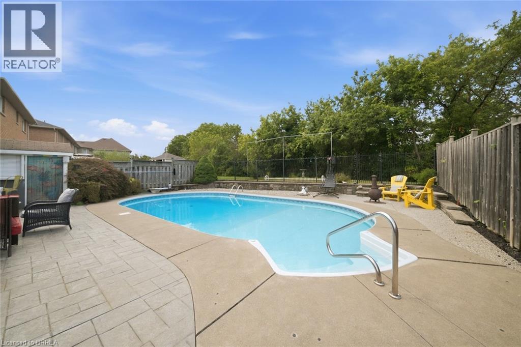 92 National Drive, Hamilton, ON