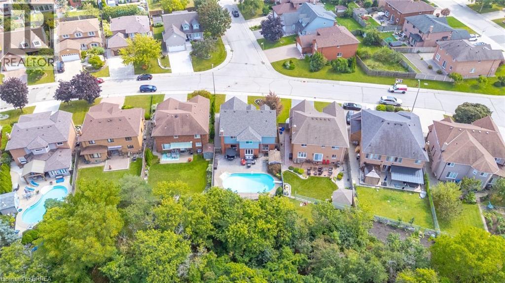 92 National Drive, Hamilton, ON