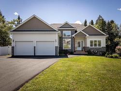 1438 Mccabe Lake Drive Middle Sackville, NS B4E 0P6