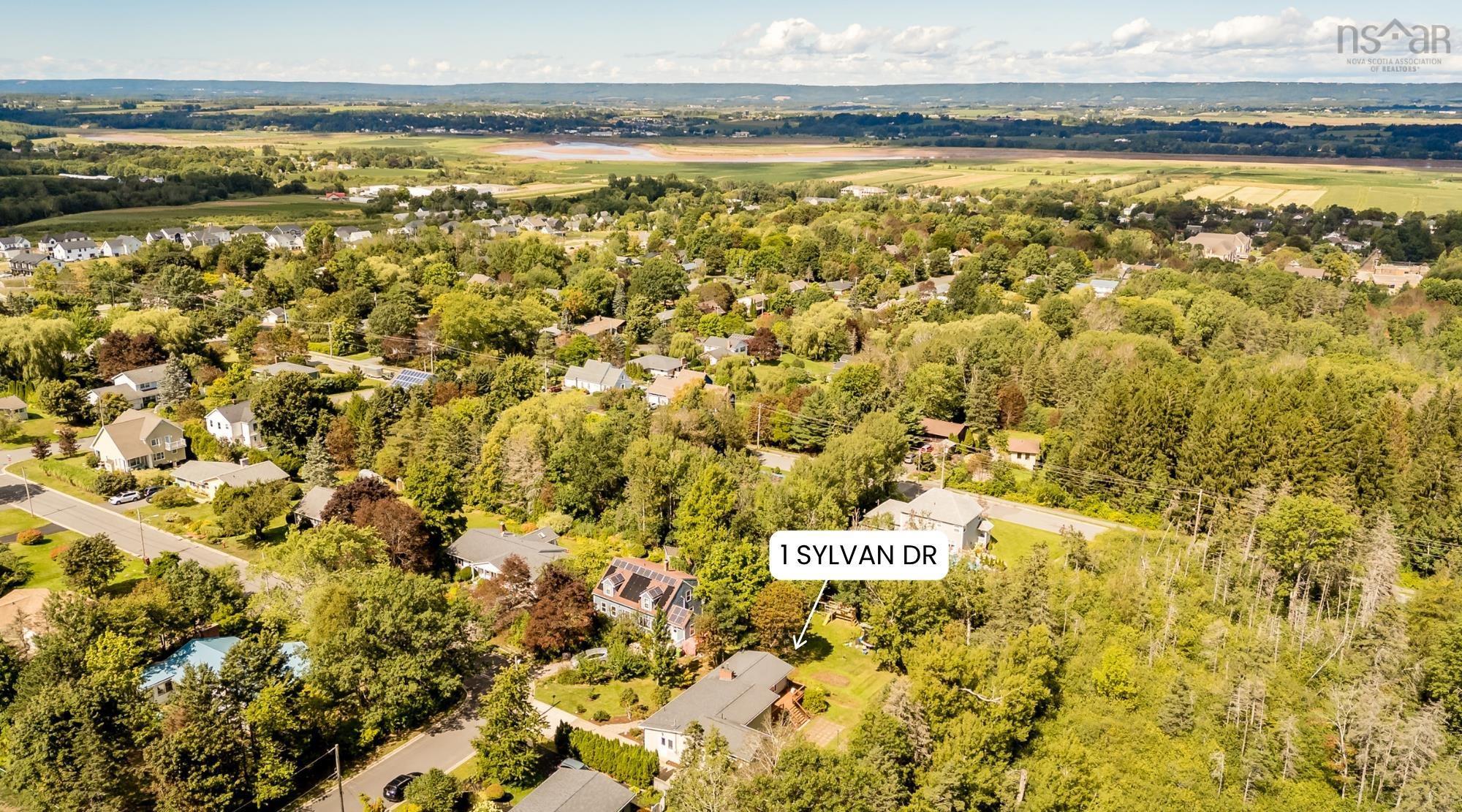 1 Sylvan Drive, Wolfville, NS