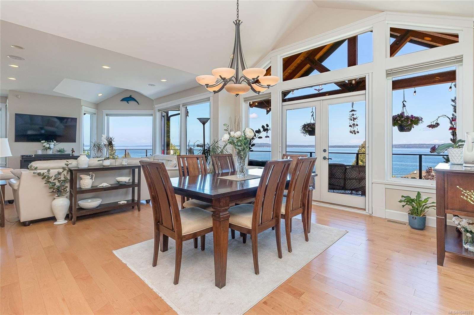 3304 Chemoy Rd, Chemainus, BC