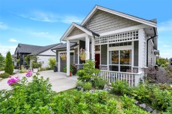 913 Craig Rd Ladysmith, BC V9G 2C4