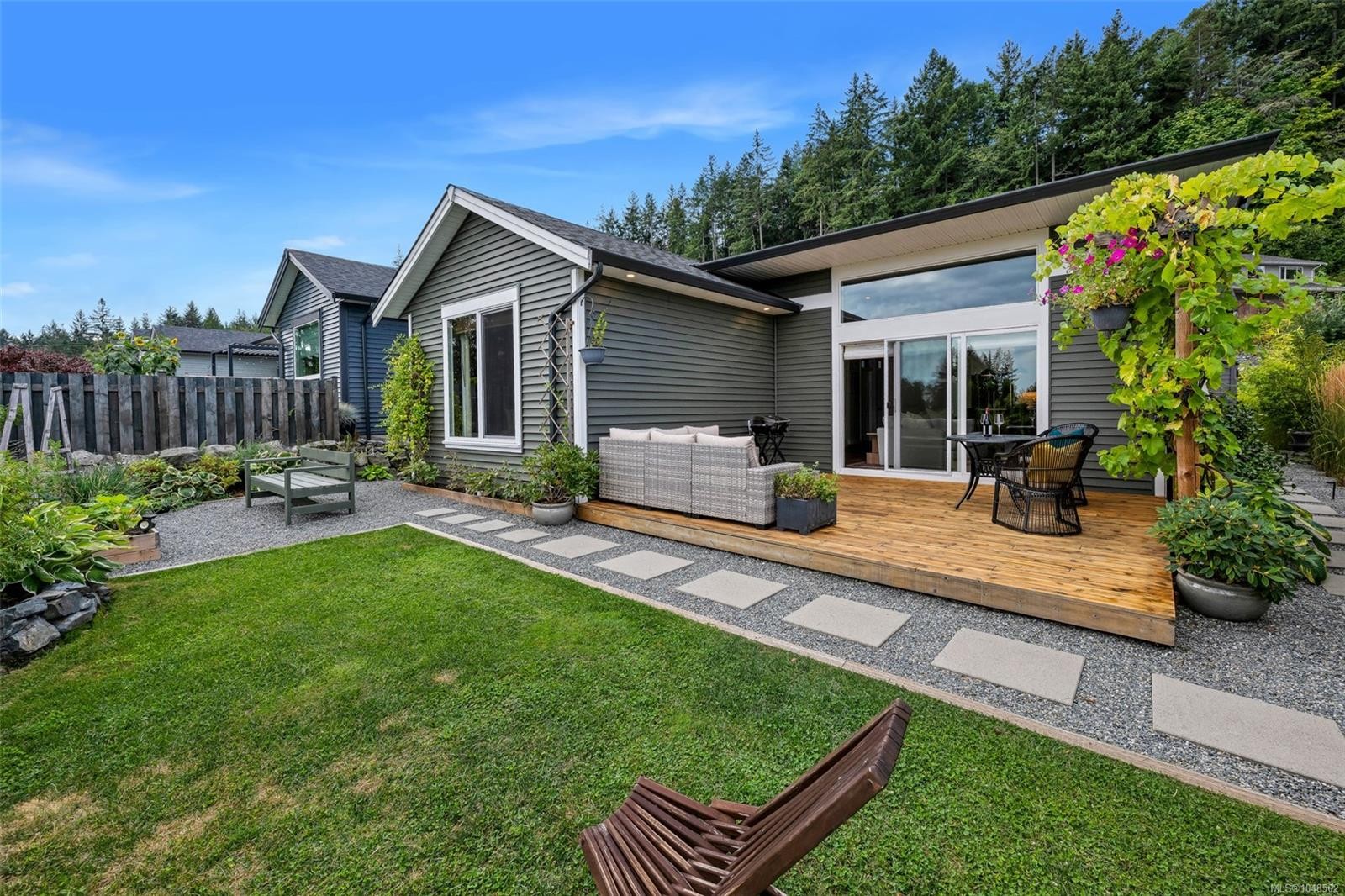 913 Craig Rd, Ladysmith, BC