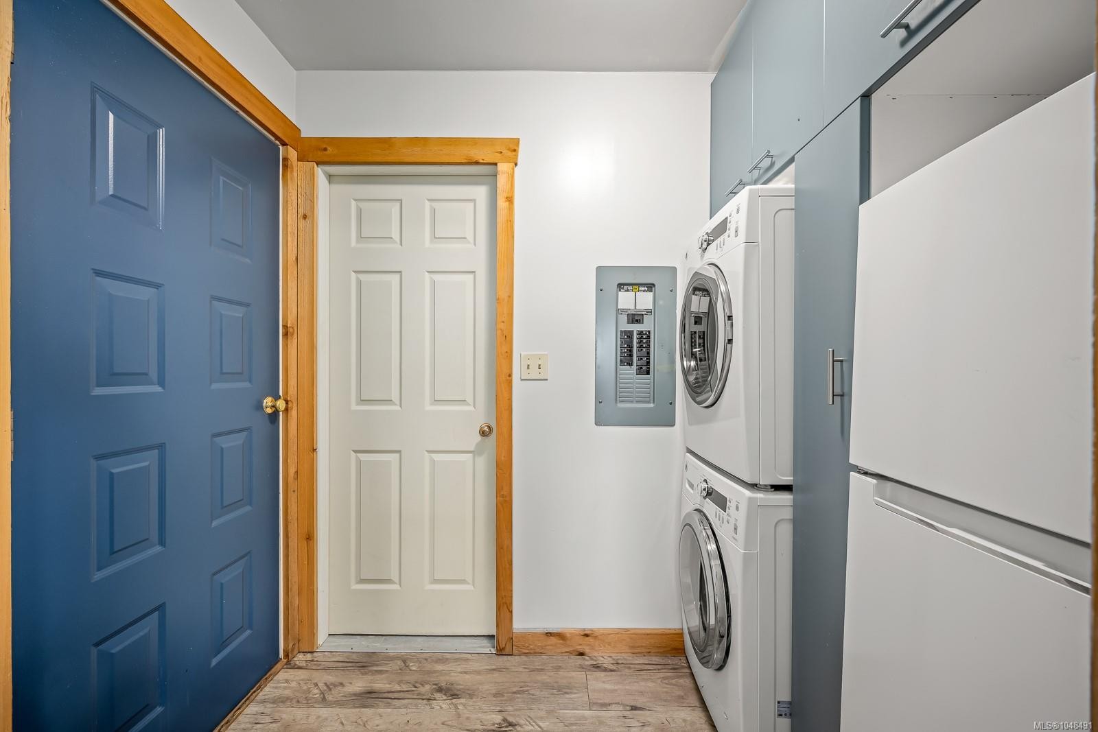 1426 Wilkinson Rd, Comox, BC