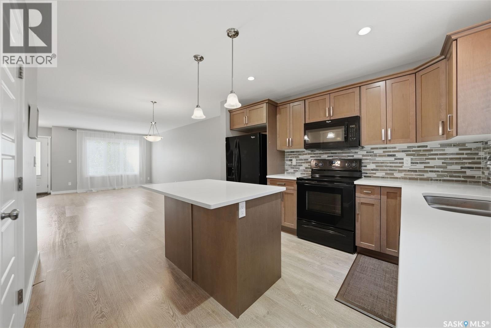 326 Maningas Bend, Saskatoon, SK
