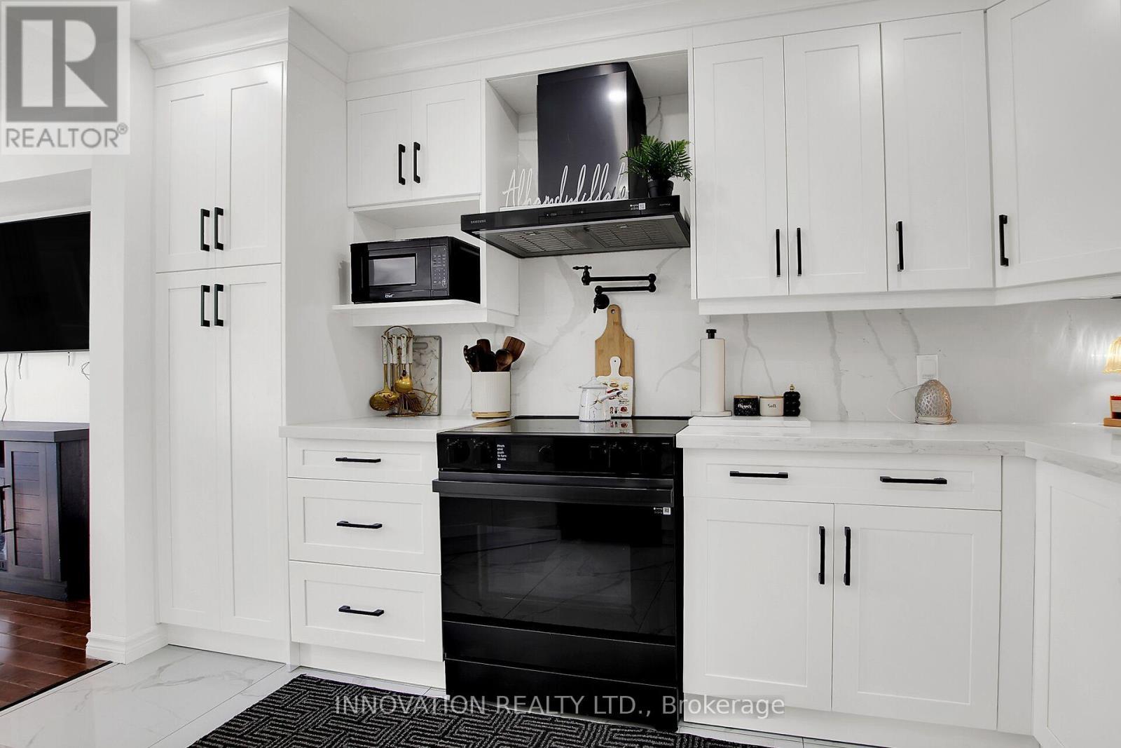 Stunning Quartz Kitchen - 24 Crampton Drive, Carleton Place, ON