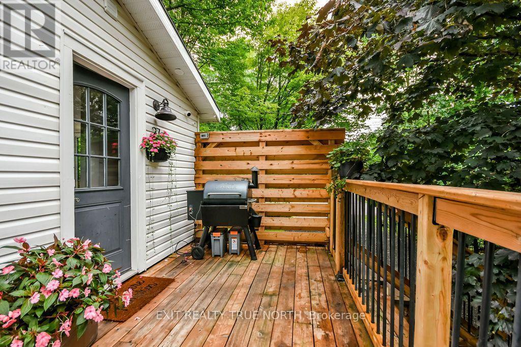27 Nida Drive, Tiny, ON