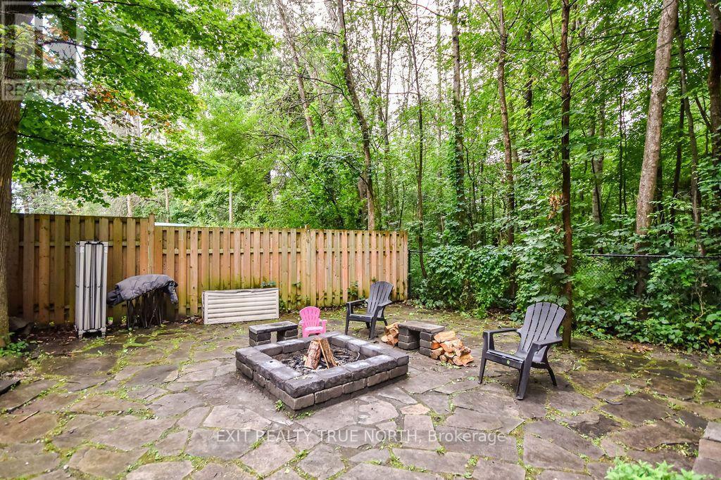 27 Nida Drive, Tiny, ON
