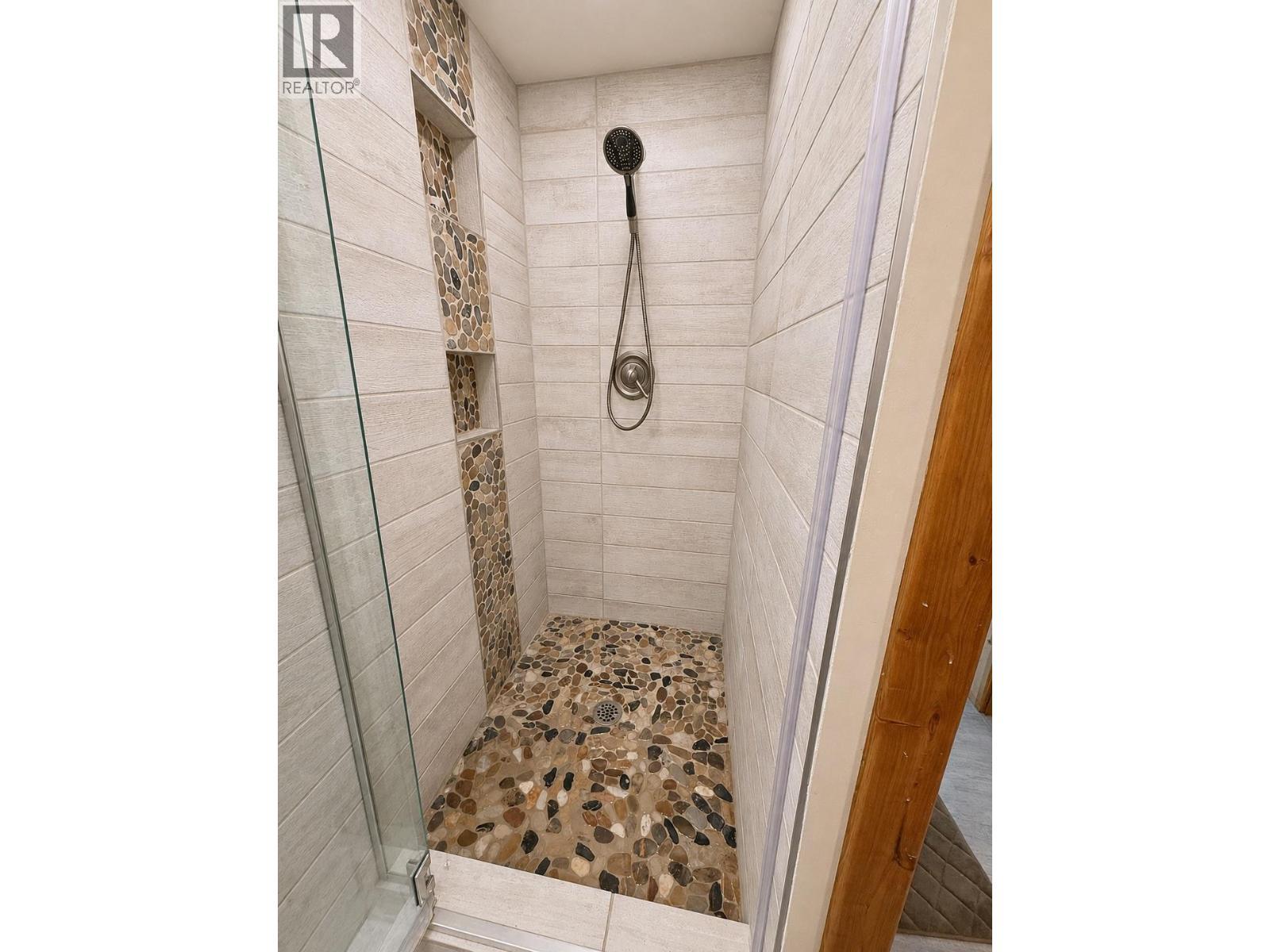 3981 Eagle Bay Road, Eagle Bay, BC