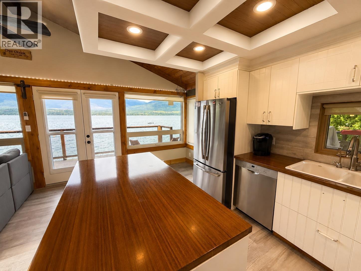3981 Eagle Bay Road, Eagle Bay, BC