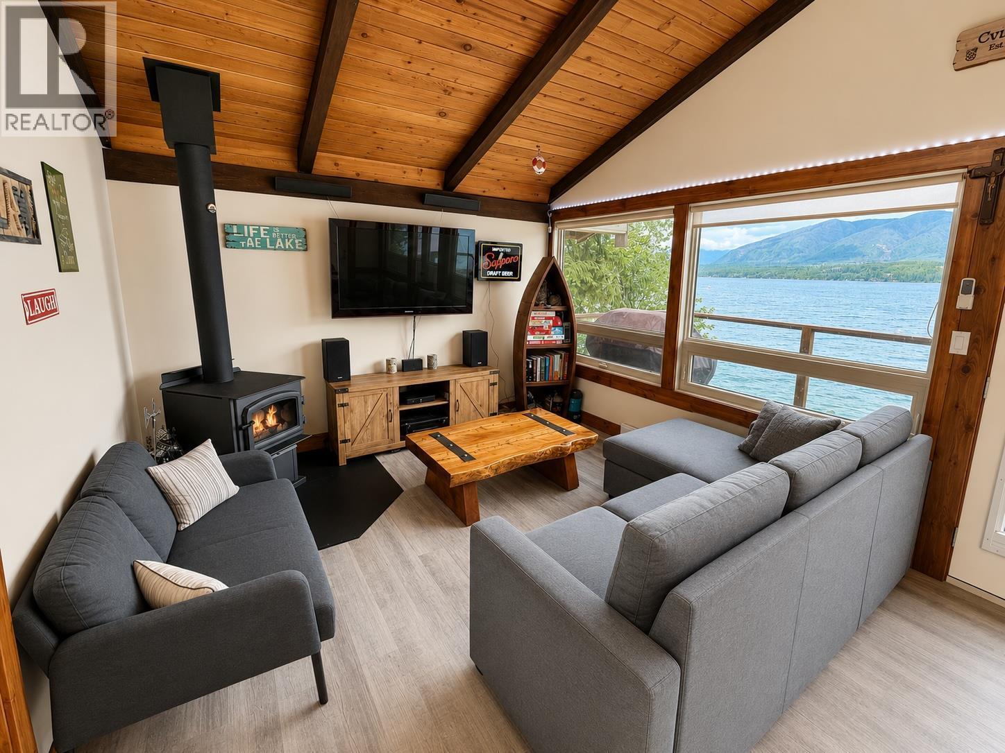3981 Eagle Bay Road, Eagle Bay, BC